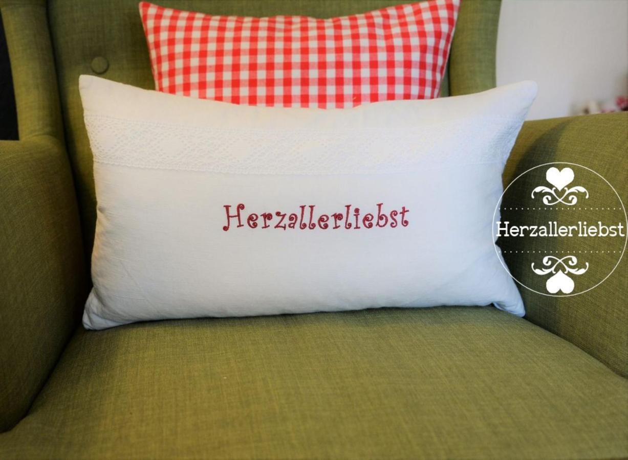 Ferienwohnung Herzallerliebst บัดเลาเทอร์แบร์ก ภายนอก รูปภาพ