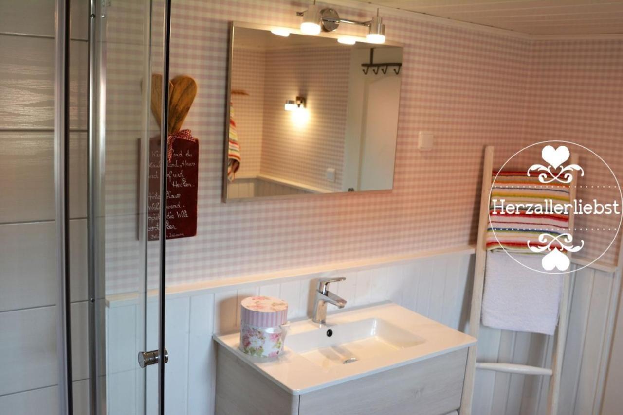 Ferienwohnung Herzallerliebst บัดเลาเทอร์แบร์ก ภายนอก รูปภาพ