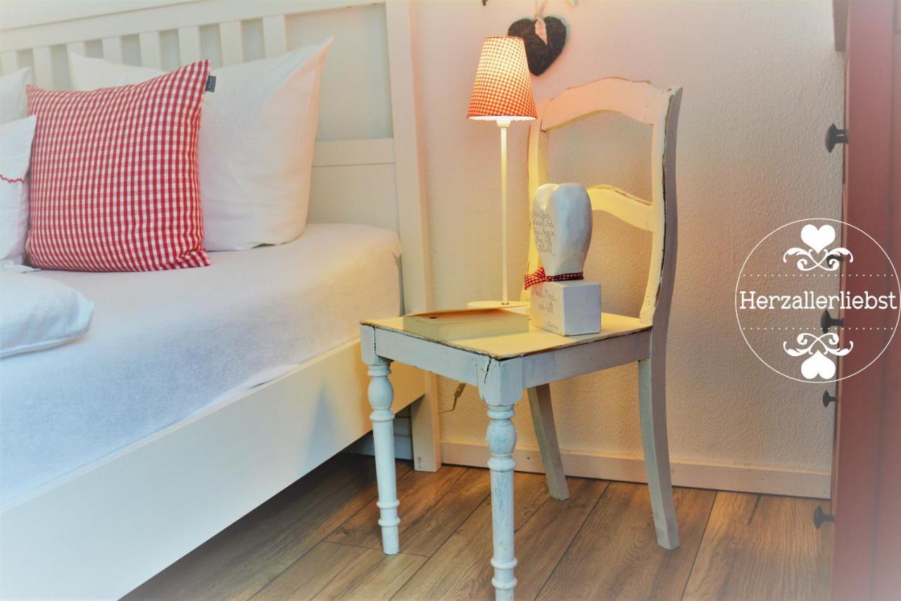 Ferienwohnung Herzallerliebst บัดเลาเทอร์แบร์ก ภายนอก รูปภาพ