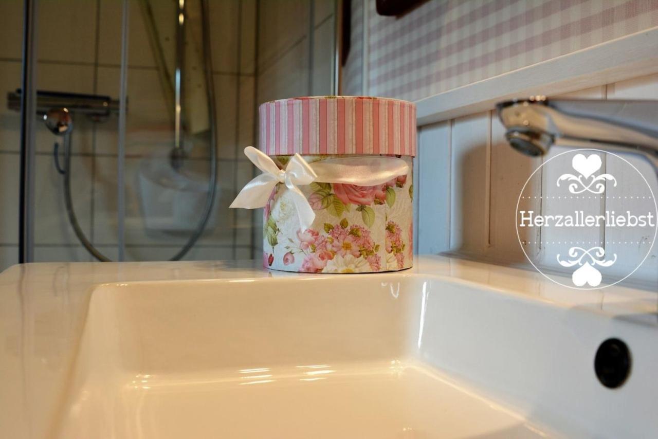 Ferienwohnung Herzallerliebst บัดเลาเทอร์แบร์ก ภายนอก รูปภาพ