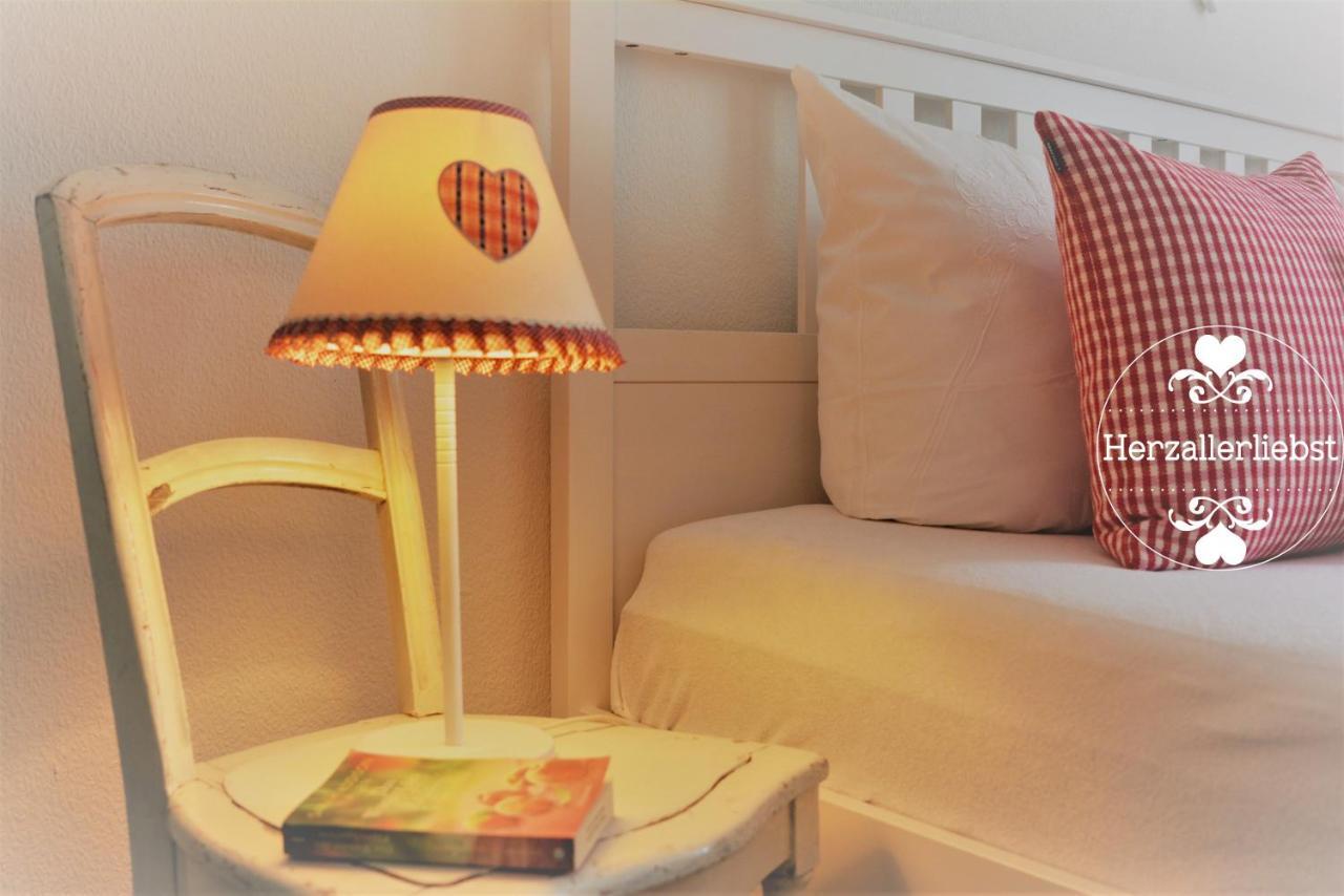 Ferienwohnung Herzallerliebst บัดเลาเทอร์แบร์ก ภายนอก รูปภาพ